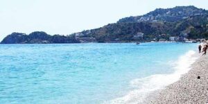 Spiaggia di Mazzeo a Taormina