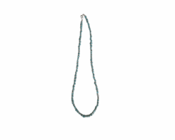 Collana con quadratini in pasta turchese e perle argentate