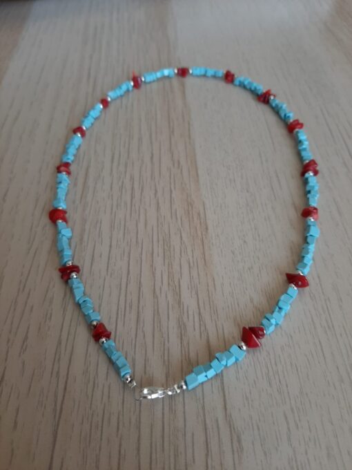 Collana in Pasta di Turchese Sfaccettato e Corallo di Bambù Rosso - immagine 2