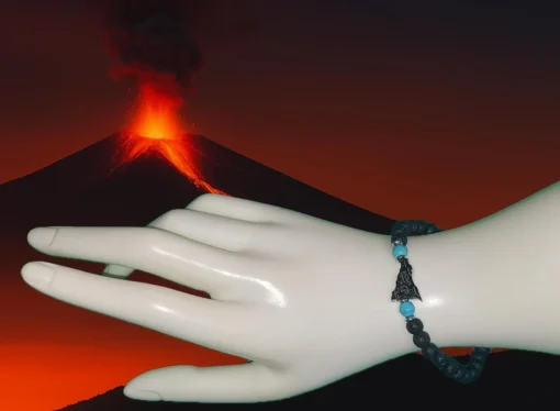 Bracciale in Polvere di Lava dell’Etna con Medaglietta Sicilia – L’Isola al Polso - immagine 2